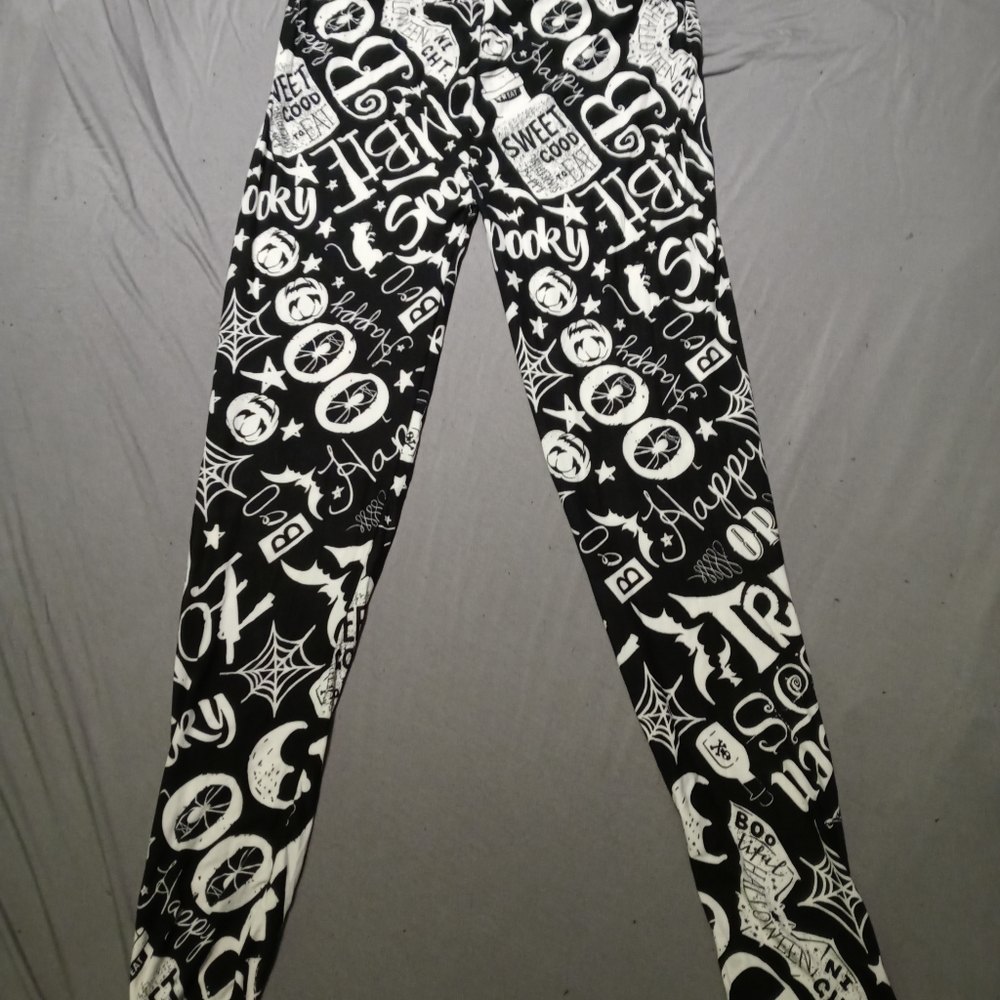 Halloween leggings NWOT